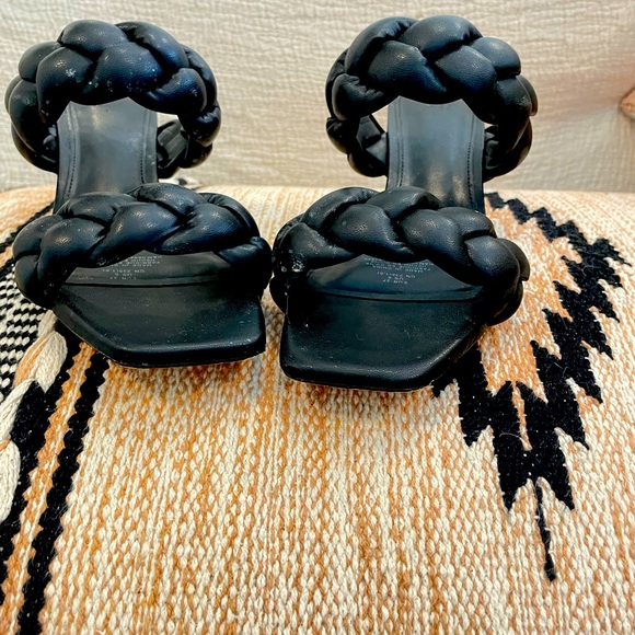 H&M chunky woven heels. Size 6. - Picture 2 of 2